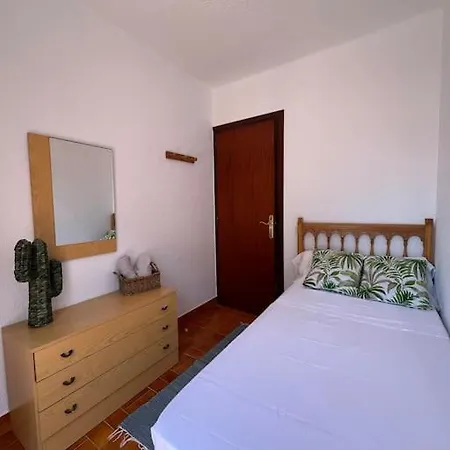 Adosado A Pie De Playa Holiday home *